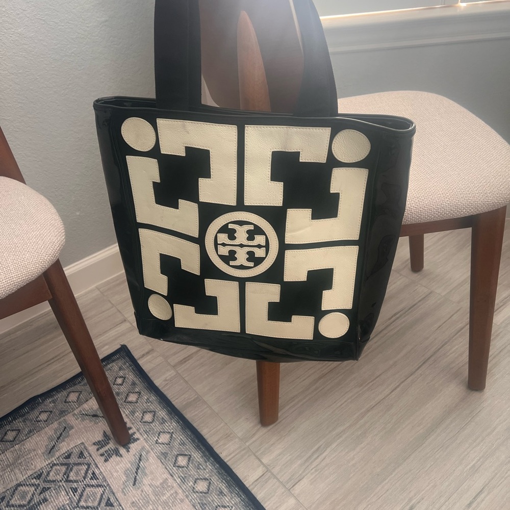 TORY BURCH MAGAZINE TOTE